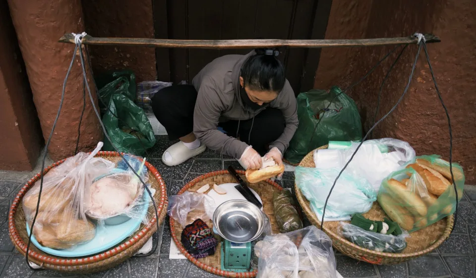 Lối vào quán